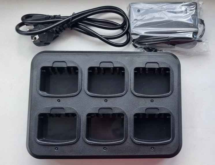Зарядний хаб для 6шт Motorola DP4400e/DP4800e Зарядний хаб для 6шт Motorola DP4400e/DP4800e